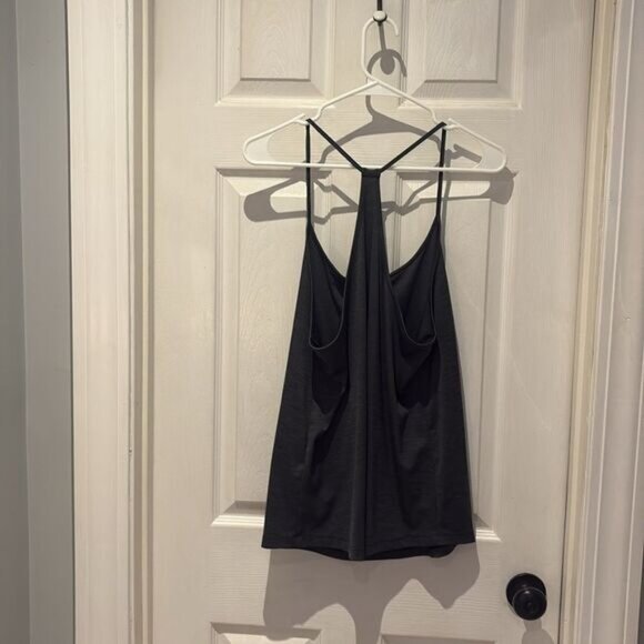 Under Armour Women's racerback tank top SZ large - Picture 4 of 7